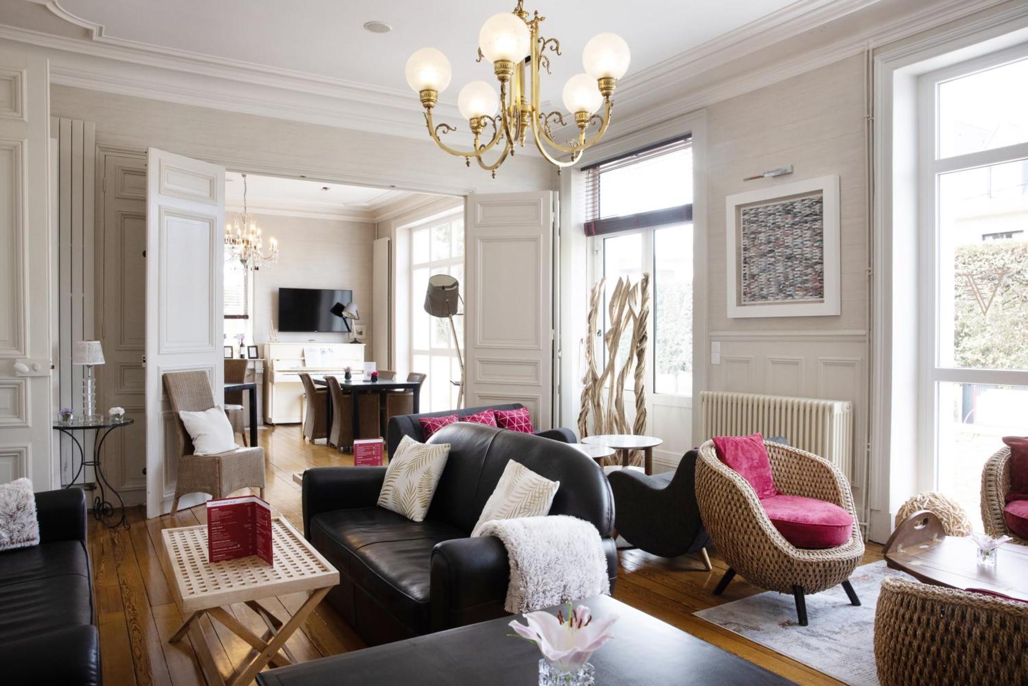 La Villefromoy Hotel